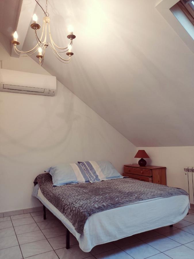 Au Bord Du Foron Apartamento Scionzier Exterior foto