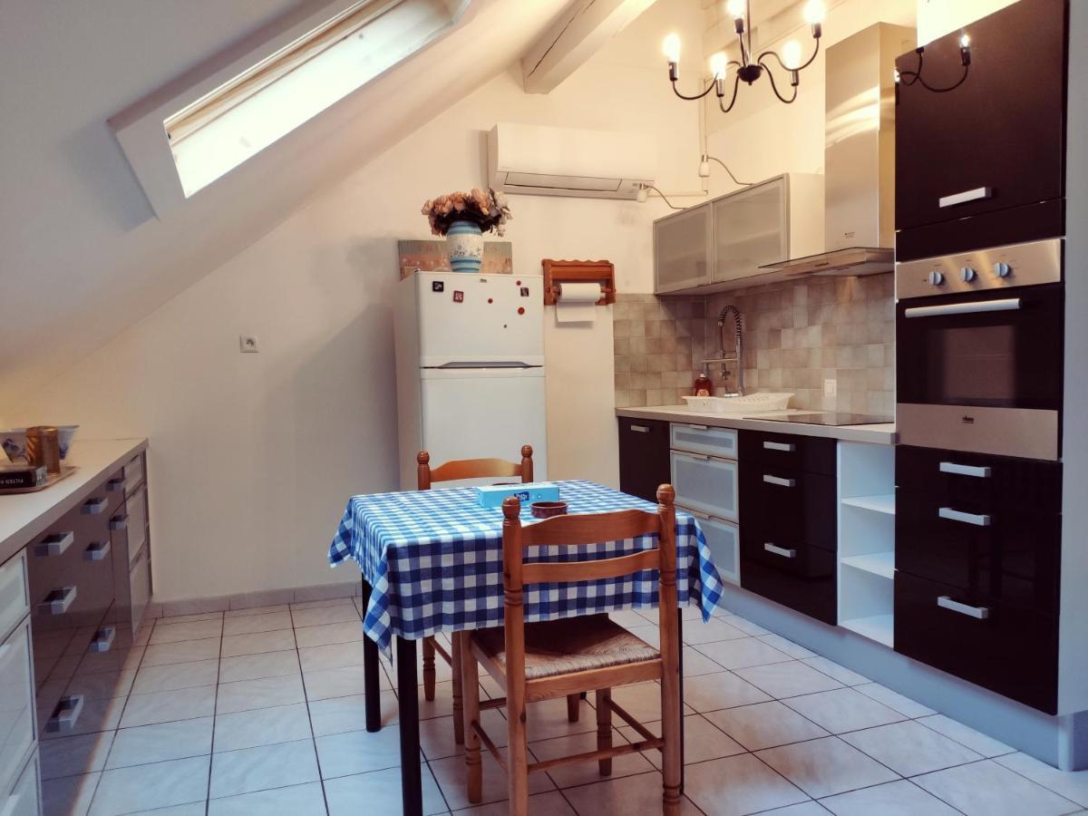 Au Bord Du Foron Apartamento Scionzier Exterior foto
